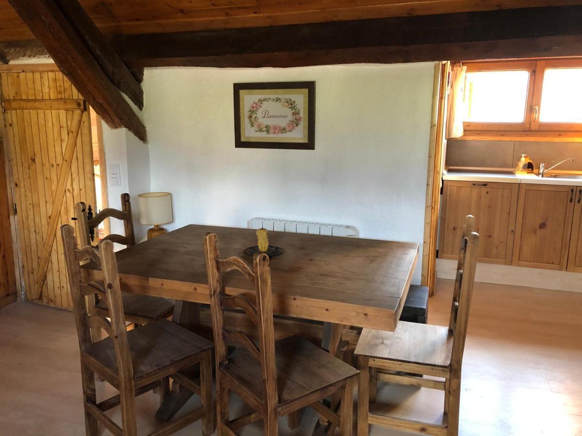 Charmant Appartement Dans Le Village/Coqueto Apartamento En El Pueblecito La Cabanasse מראה חיצוני תמונה